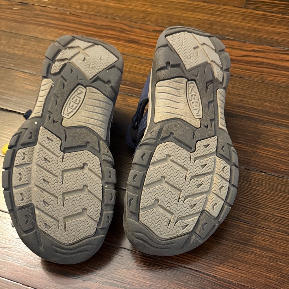 Keen Kids' Navy and Yellow Adventure Sandals - Picture 2 of 2